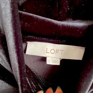 BNWT Loft black Velvet turtle neck